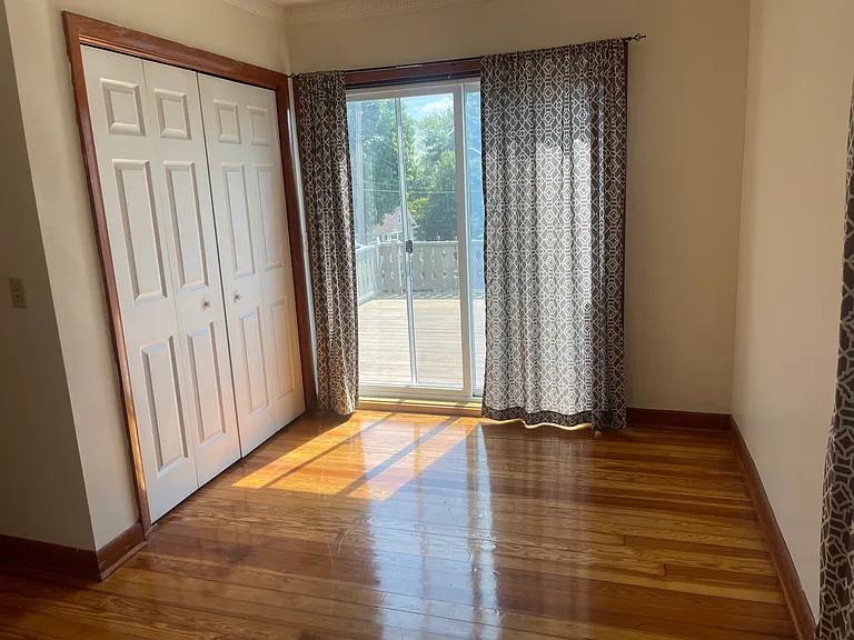 22 Sheffield Ave #1 — Photo 10