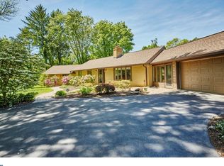 112 Cambridge Dr, Wilmington, DE 19803