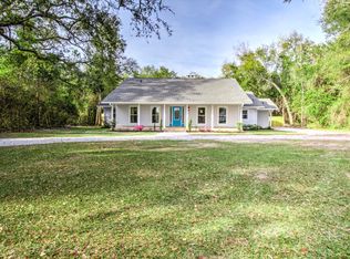 1579 E 2nd St, Pass Christian, MS 39571