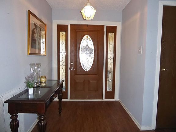 5th image of 2902 Shady Hills Dr