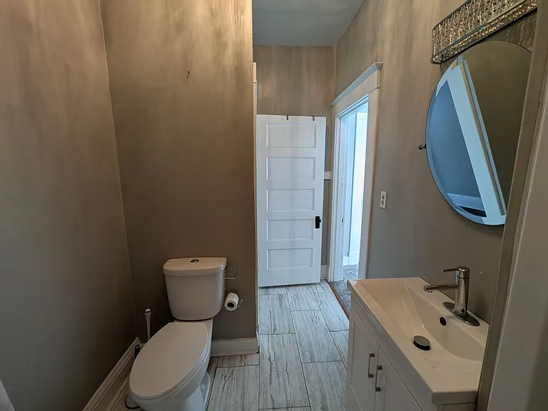 709 Pendleton Ave — Photo 24