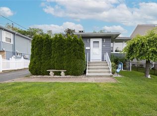 46 Blake St, Waterbury, CT 06708
