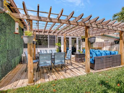 9800 NW 31st Place, Sunrise, FL, 33351