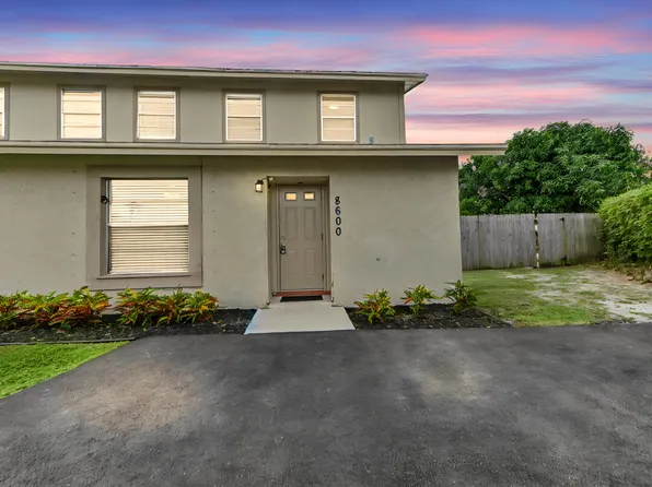 8600 Uranus Terrace, West Palm Beach, FL 33403