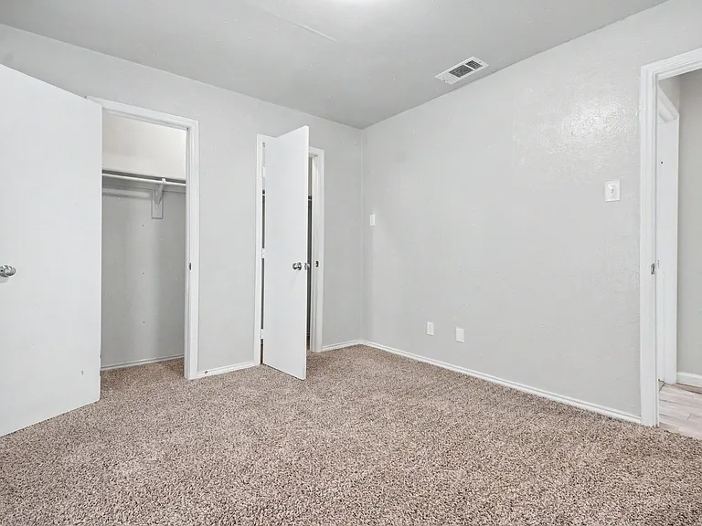 2201 Jackson Cir — Photo 21