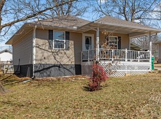 303 Walnut St, Flippin, AR 72634