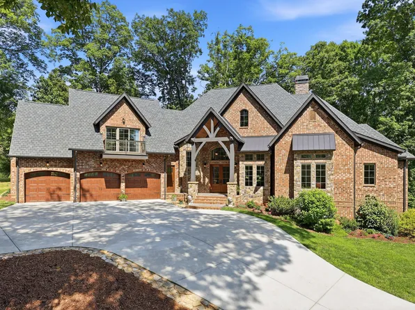 176 Geneve Ln SW, Cleveland, TN 37311