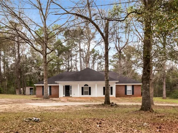 9490 Aubrey Ln, Chunchula, AL 36521