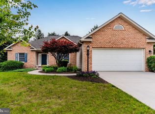 940 Woodley Dr, Mechanicsburg, PA 17050