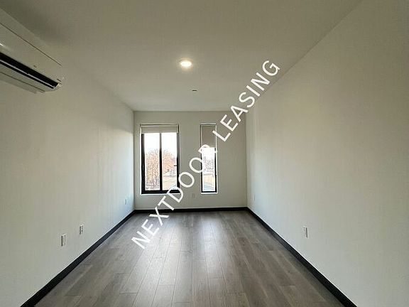 2nd image of 168 Martin Luther King Dr #401M