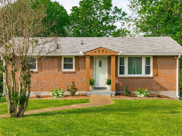 411 Rosehill Ct, Goodlettsville, TN 37072