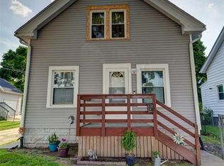 516 8th St NW, Cedar Rapids, IA 52405