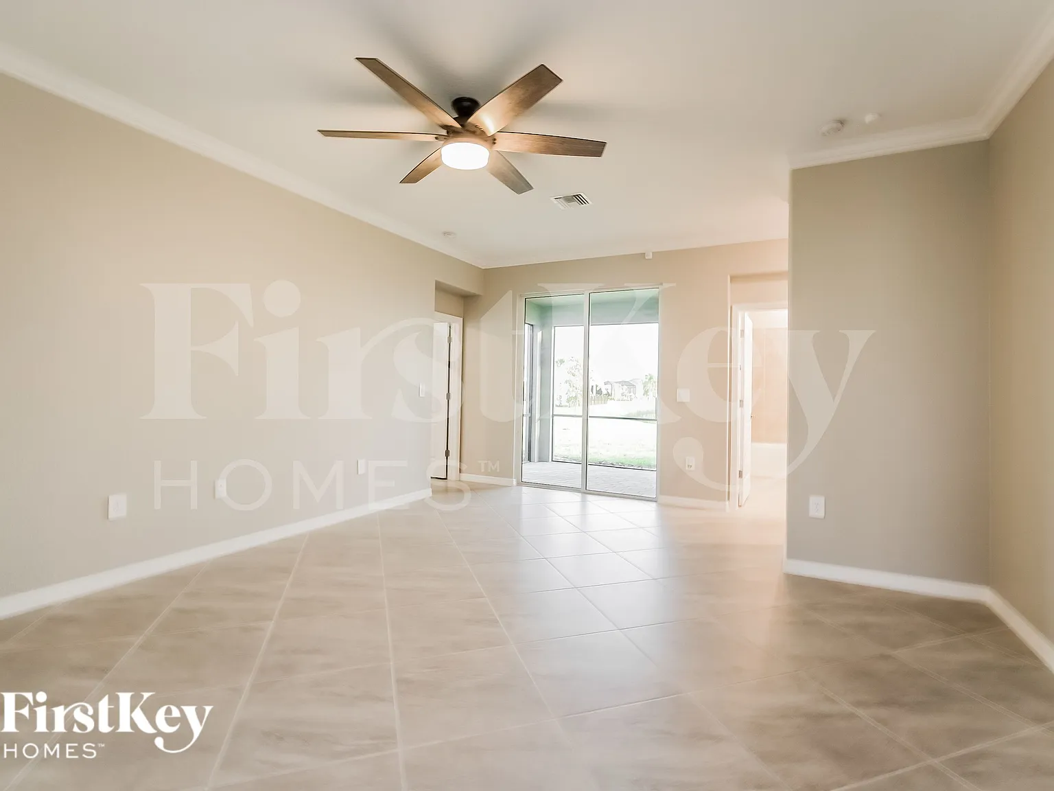 3 bed, 2.0 bath, 1672 sqft, $2,590 — Photo 3