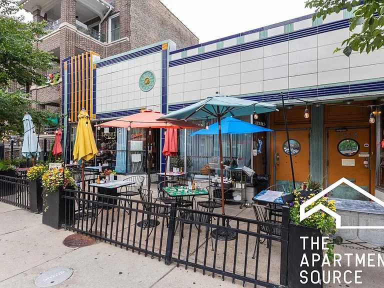 941 W Carmen Ave #106 — Photo 17