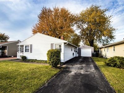 594 Harrison Ave, Buffalo, NY, 14223