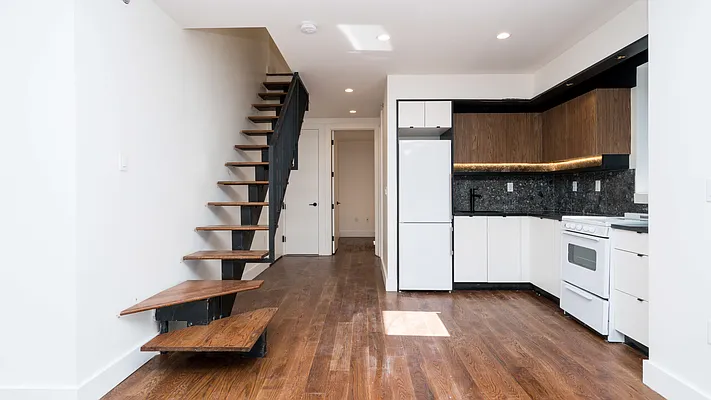 Rented by Nooklyn NYC LLC | media 3