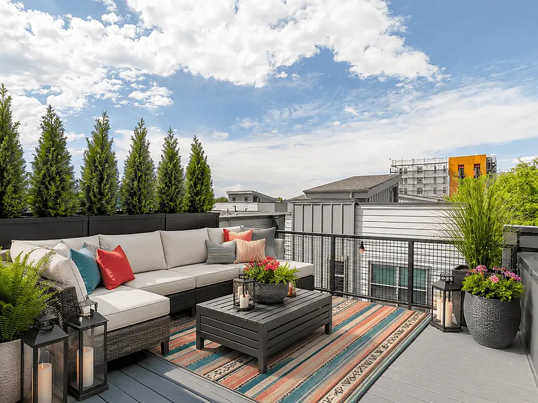 University Hills Townhomes — Photo 34
