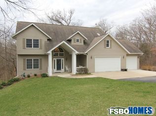 1575 Shady Ct NW, Swisher, IA