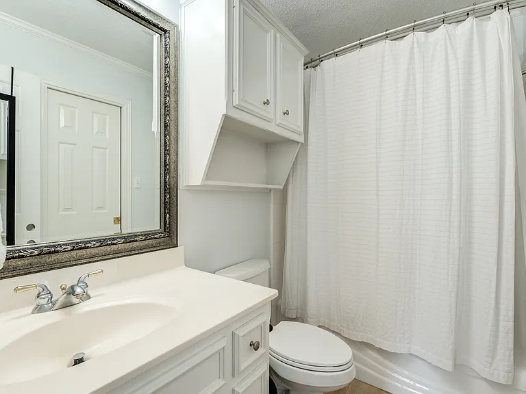 105 N Vale Ave — Photo 27