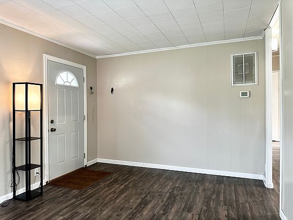 2nd image of 479 Carol Dr