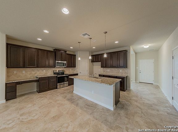 4th image of 5392 Kingswood St