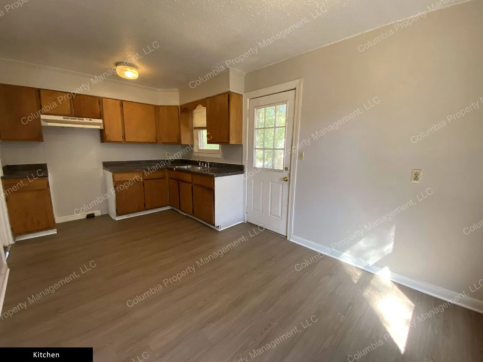 3 bed, 962 sqft, $1,200 — Photo 4