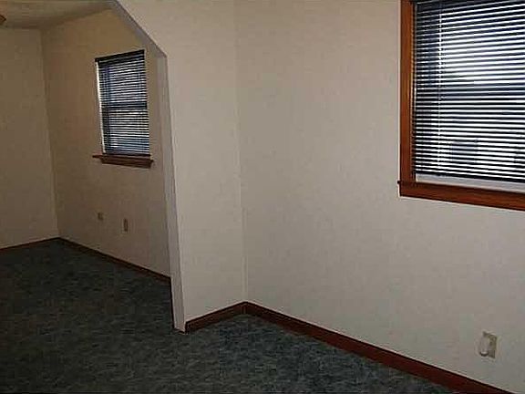 5th image of 3815 Carney Ave