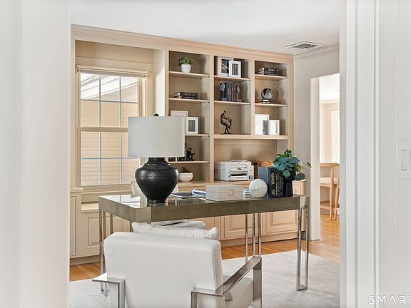 3rd image of 117 Weston Road