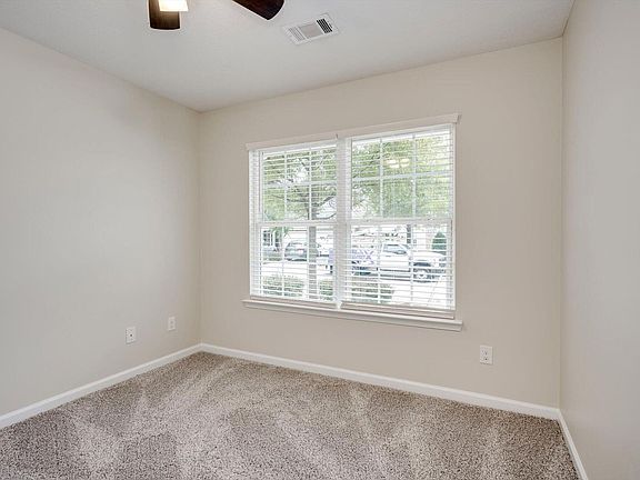 3rd image of 2205 Jasmine Way