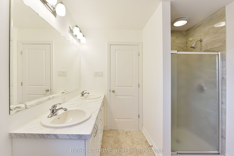 Ottawa House for rent - 3 Bedrooms — photo 17
