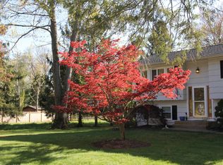 45 N Lorna Ln, Suffern, NY 10901