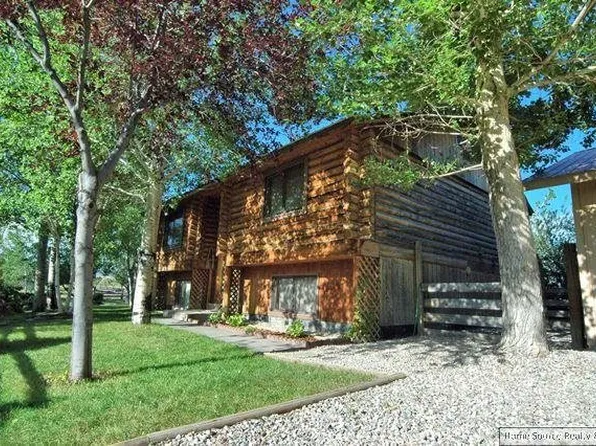 59 Russian Olive Ln, Lander, WY 82520