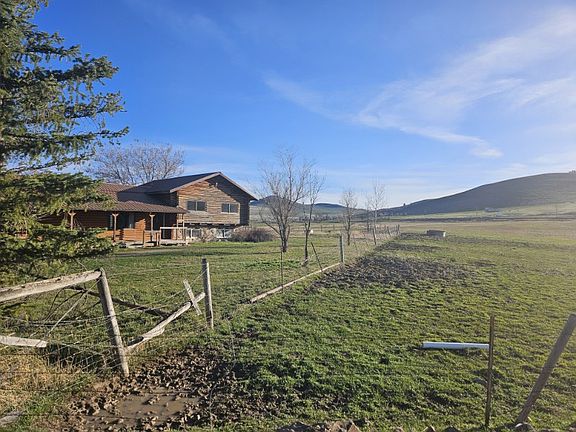 2nd image of 14 Fox Rd