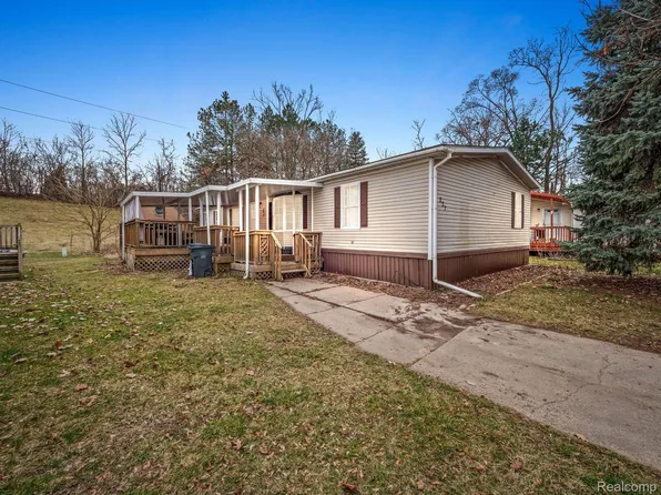 165 S Opdyke Rd Lot 227, Auburn Hills, MI 48326