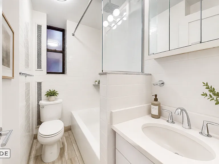 140 E 46th St #6M — Photo 4