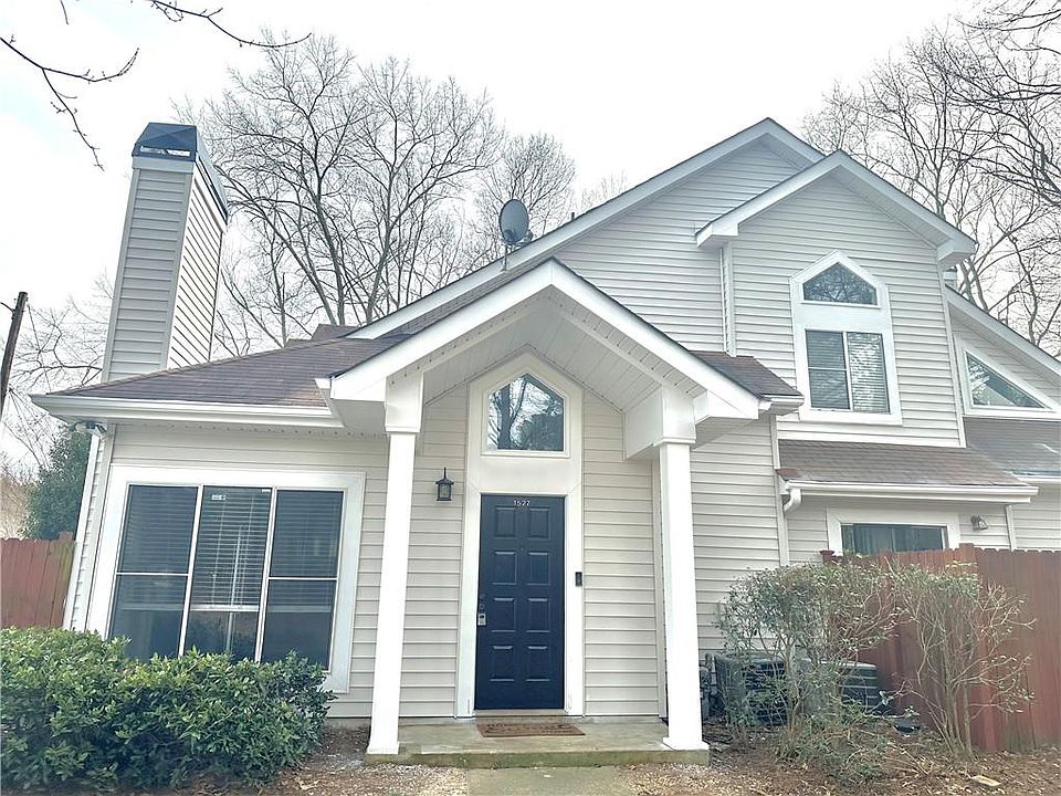 2nd image of 1525 Whitfield St SE