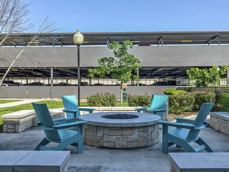 Creekside Vue Apartments — Photo 28