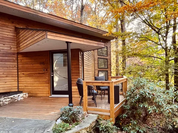 115 Queensferry Rd, Cary, NC 27511