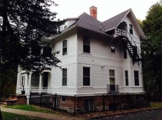 24 Tyler Pl APT 3, Amherst, MA 01002