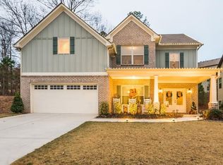 5523 Leaf Ridge Ln, Buford, GA 30518