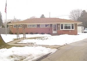 1st image of 3747 S Griffin Ave