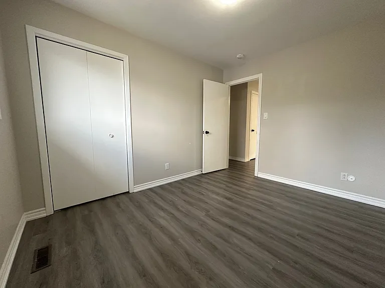 50 Radeski St #A — Photo 11