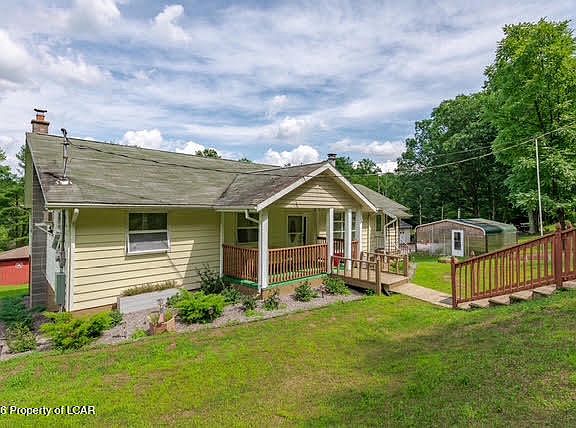 2nd image of 536 Bethel Hill Rd