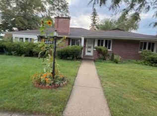 4339 Keeney St, Skokie, IL 60076