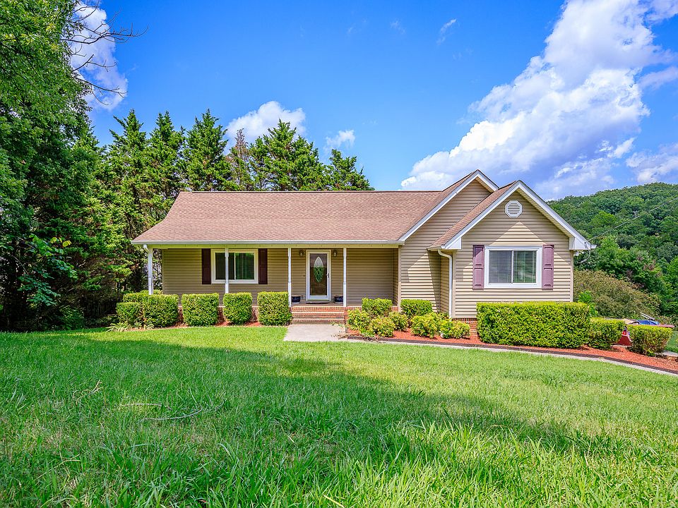 1st image of 43 Wood Heights Dr