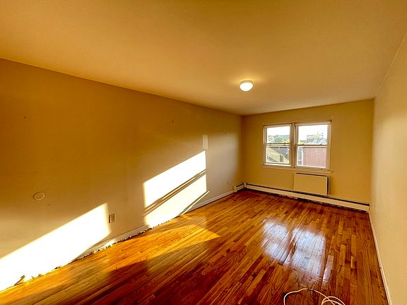 5th image of 2608 E 24th St