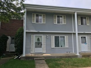 460 Yorkshire Sq, Bolingbrook, IL 60440