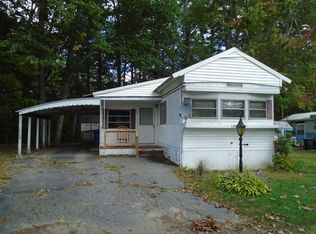 138 Robinhood Dr, EXETER, NH 03833