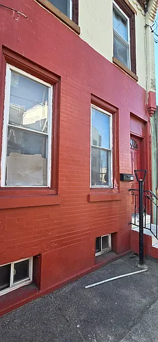 540 Tree St Photo 1