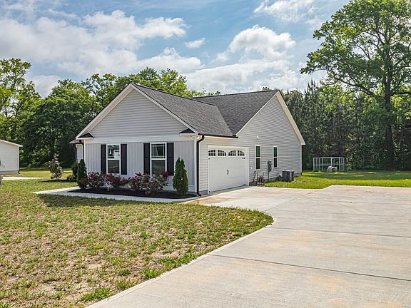 2nd image of 120 Highland Park
